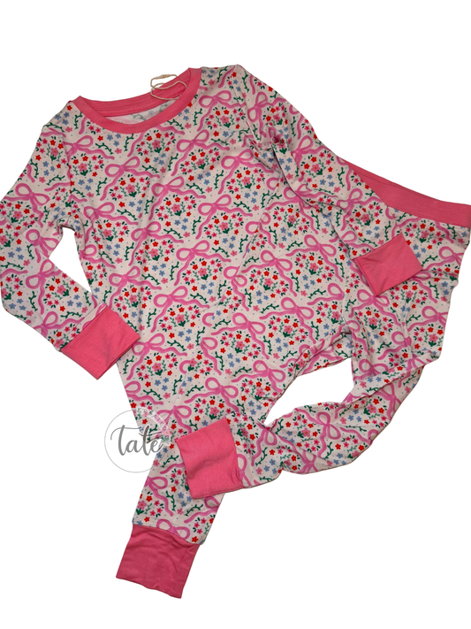 PRETTY IN WILDFLOWERS TWO-PIECE SET