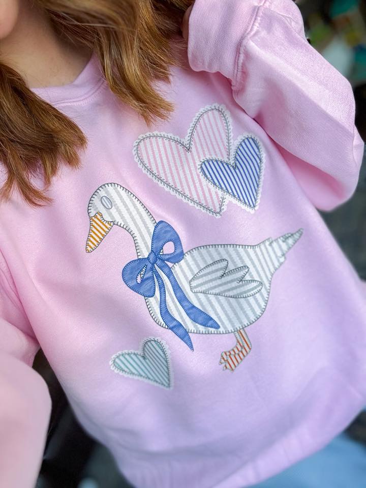 CUTESY SEERSUCKER GOOSE